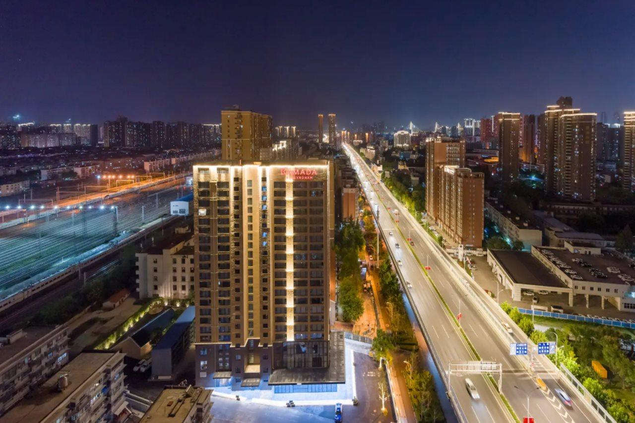Ramada By Wyndham Wuhan Hankou المظهر الخارجي الصورة